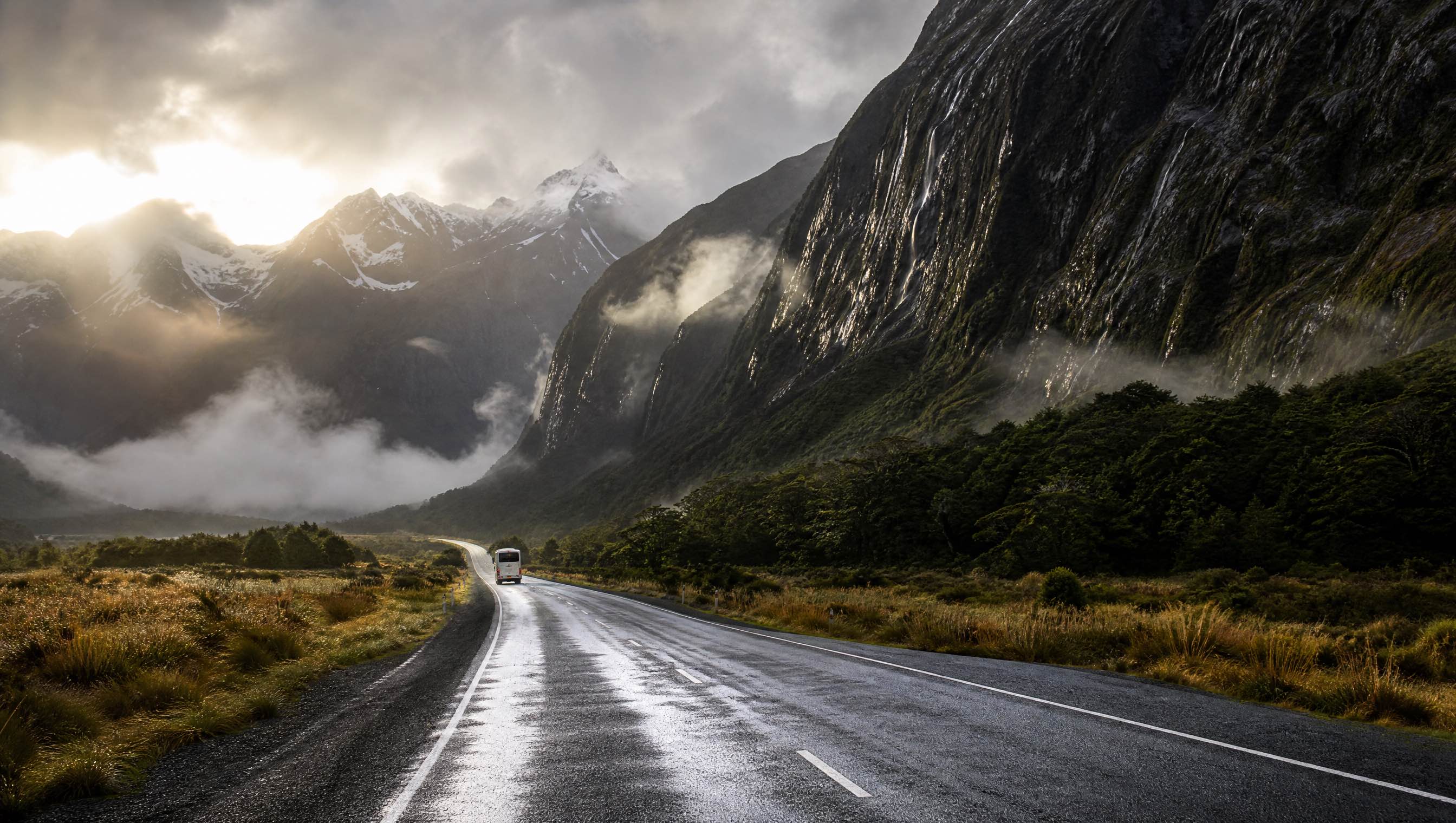 Milford Road crossing the glacial Eglinton Valley