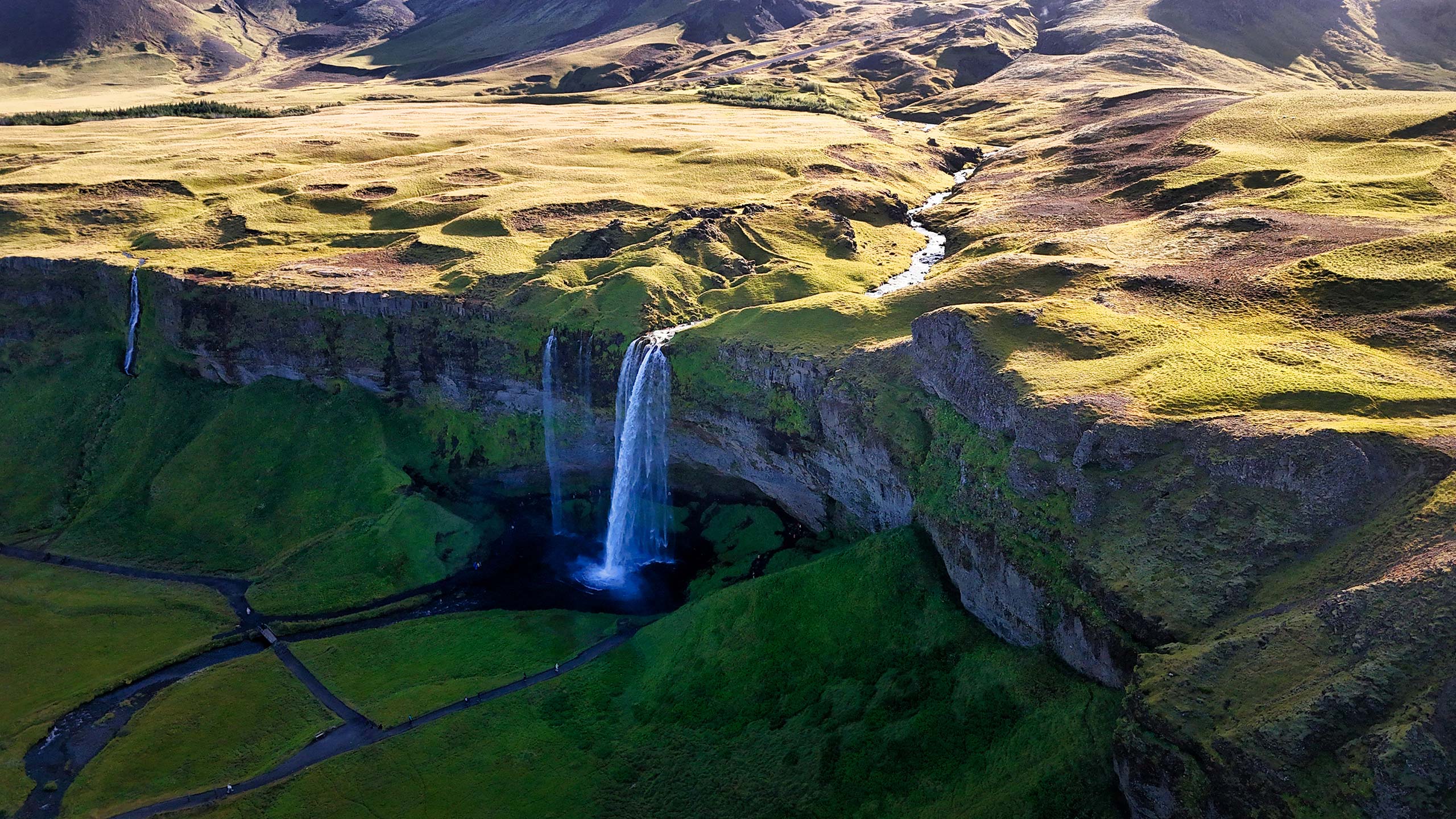 Glacial river valley